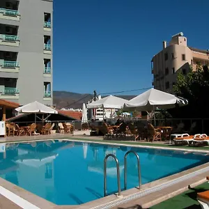 3* Hotel Karen